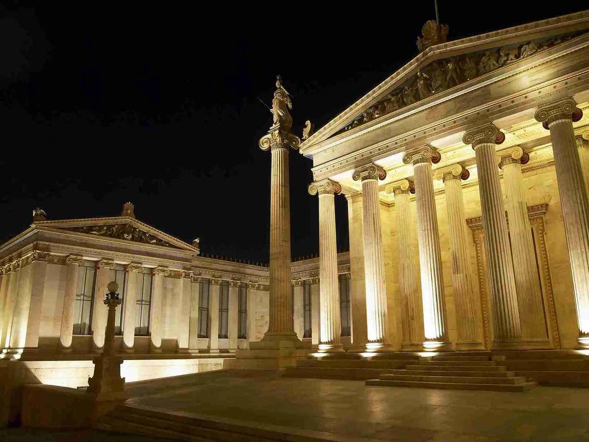 Academia De Atenas Nocturna Free Tour Atenas