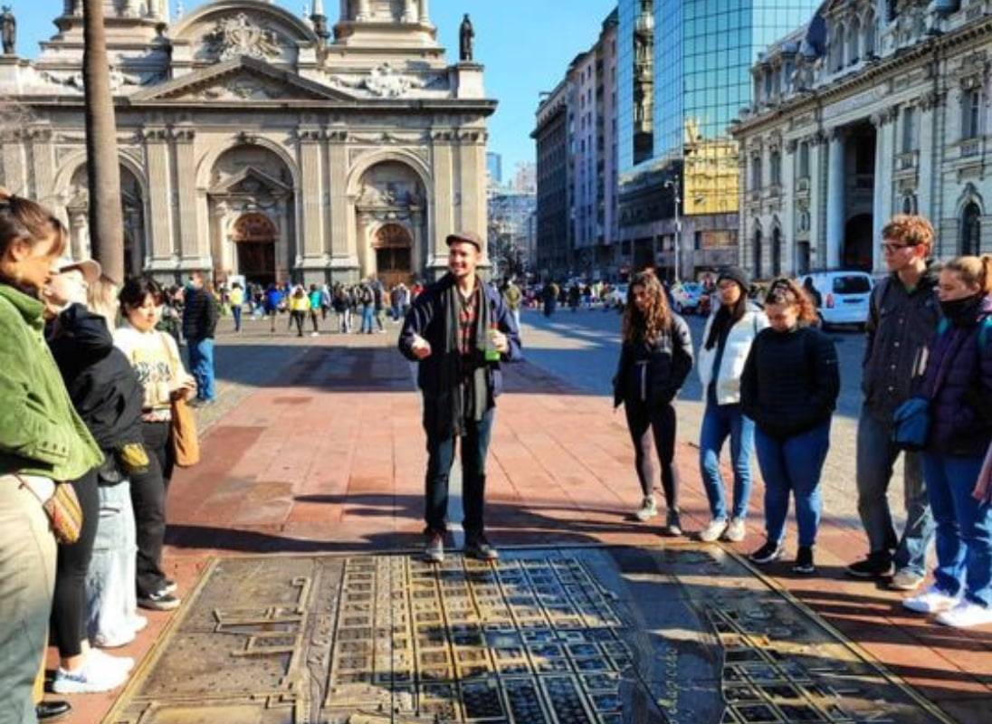 Santiago de Chile Free Walking Tour