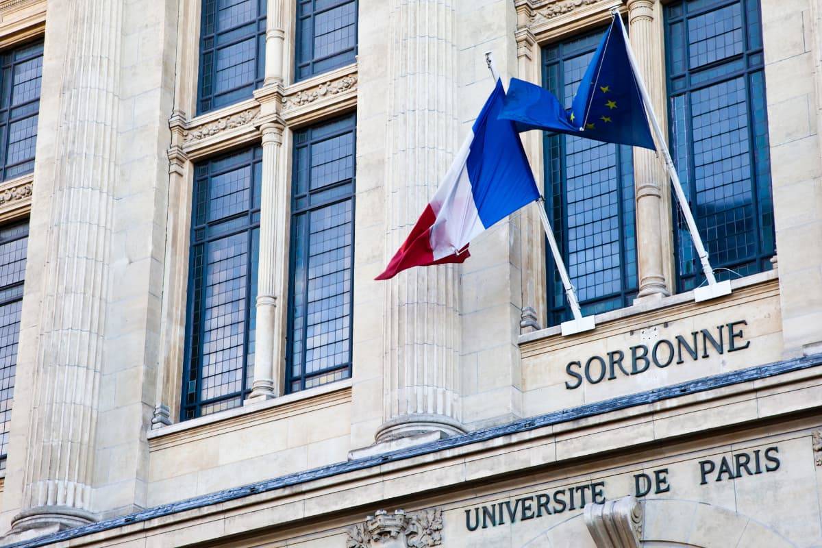 Universidad De La Sorbonne