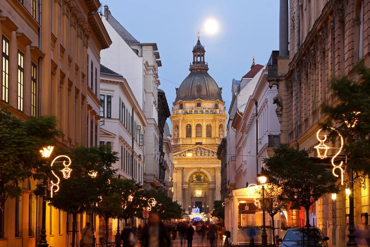 Tour Nocturno En Budapest