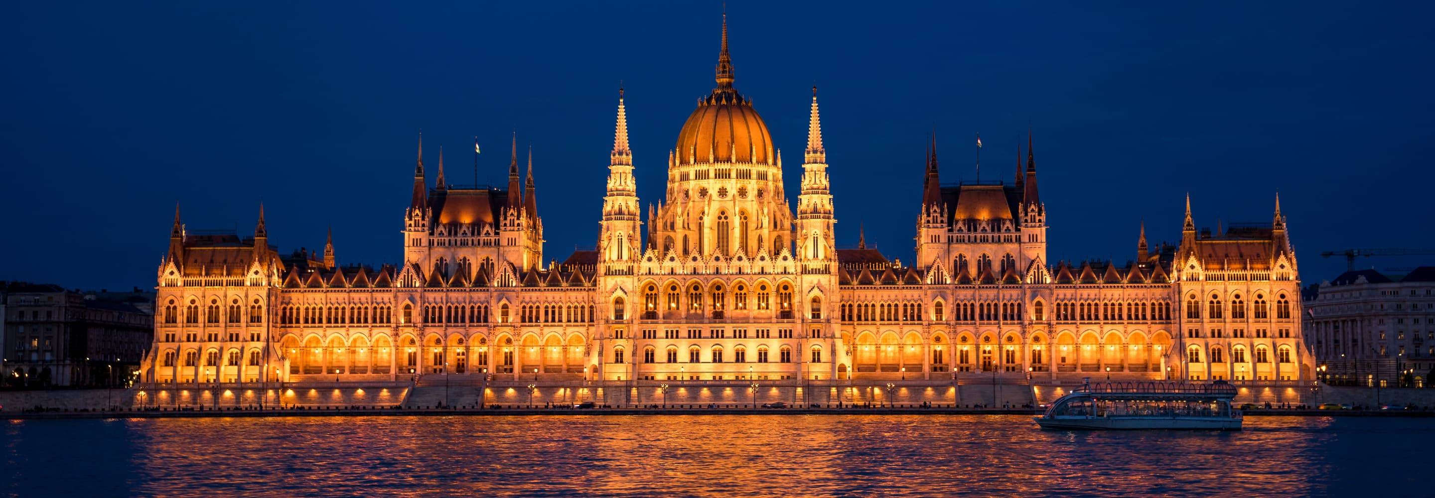 Tour Nocturno Budapest Con Paseo Barco