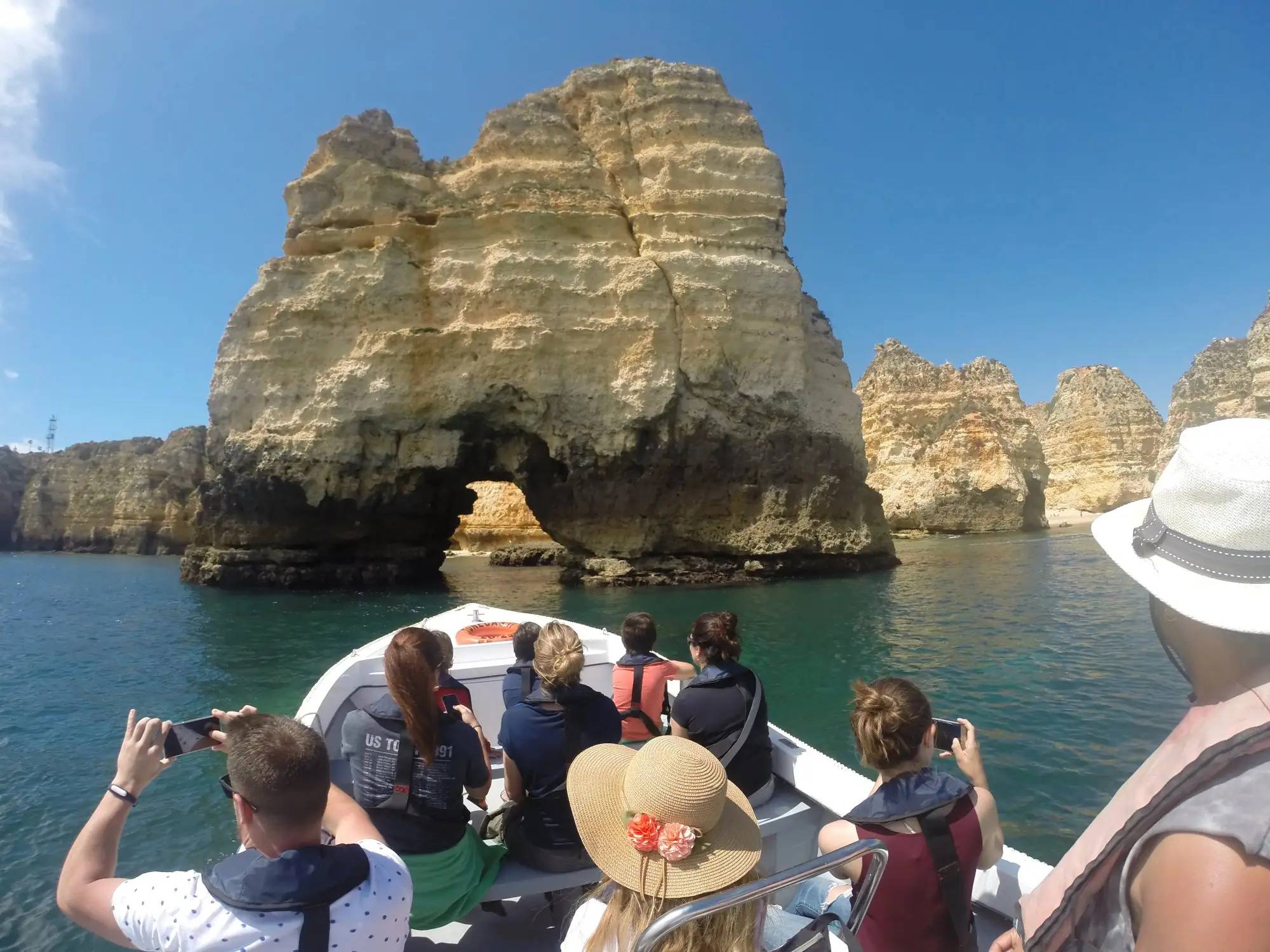 Algarve Turistas Barco Arco Natural Ponta Piedade