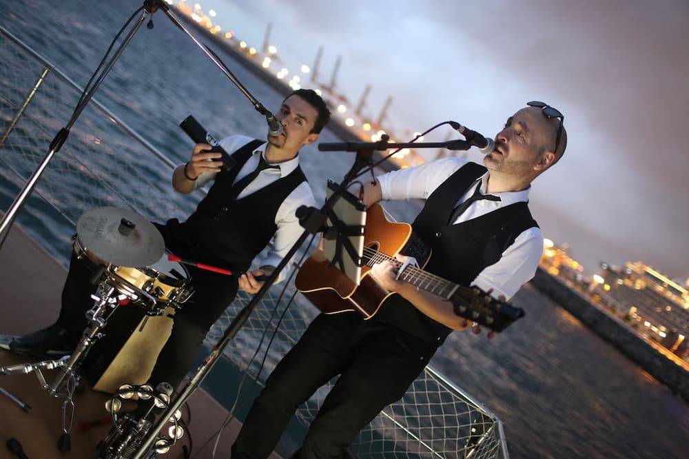 Catamaran Musica En Vivo