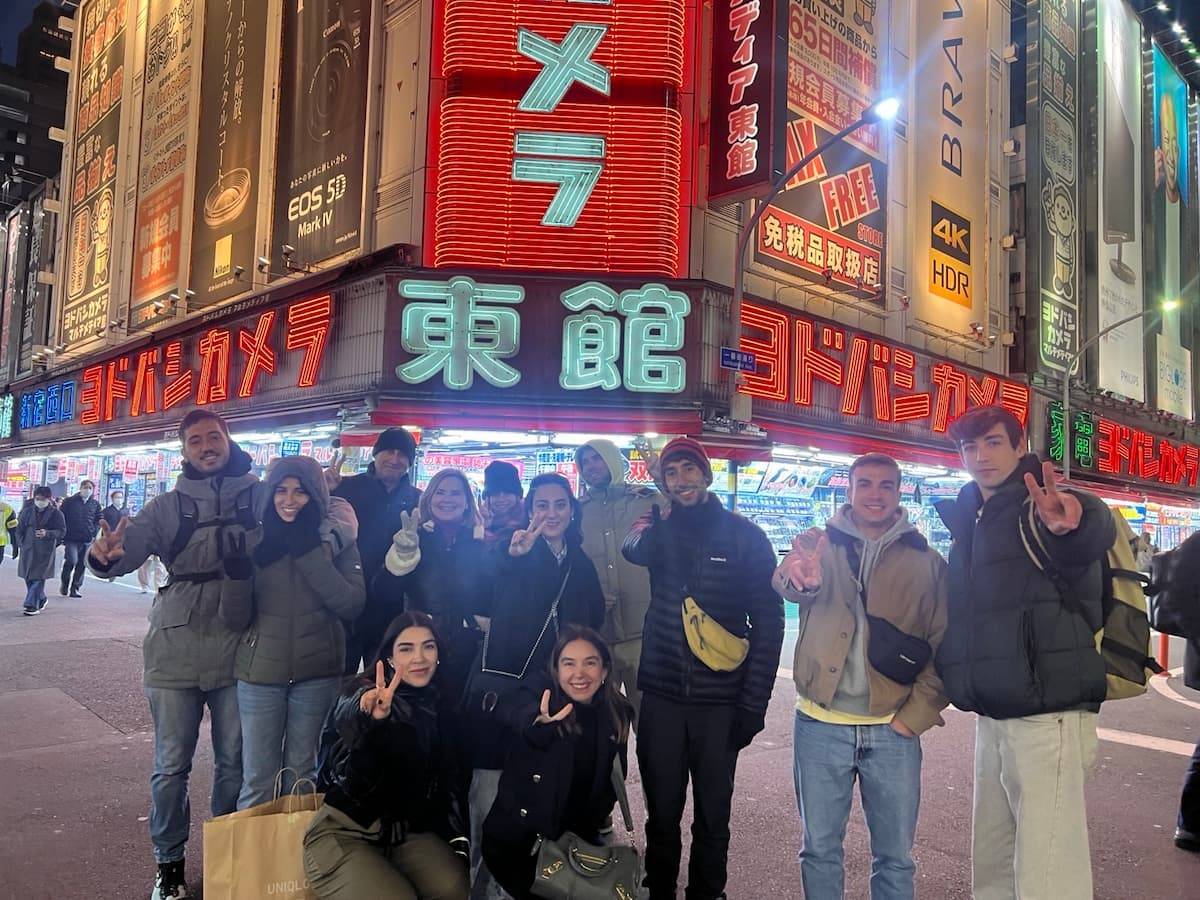 Shinjuku Free Tour Español