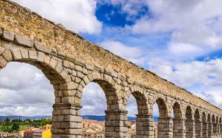 acueducto de segovia visita desde madrid