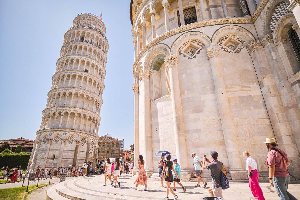 Leaning Tower Pisa