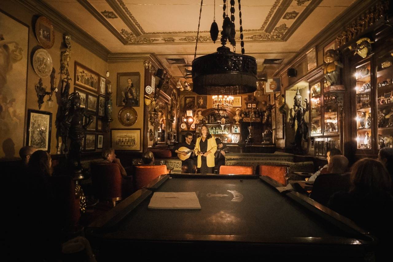Fado Experience Wide Bar Room