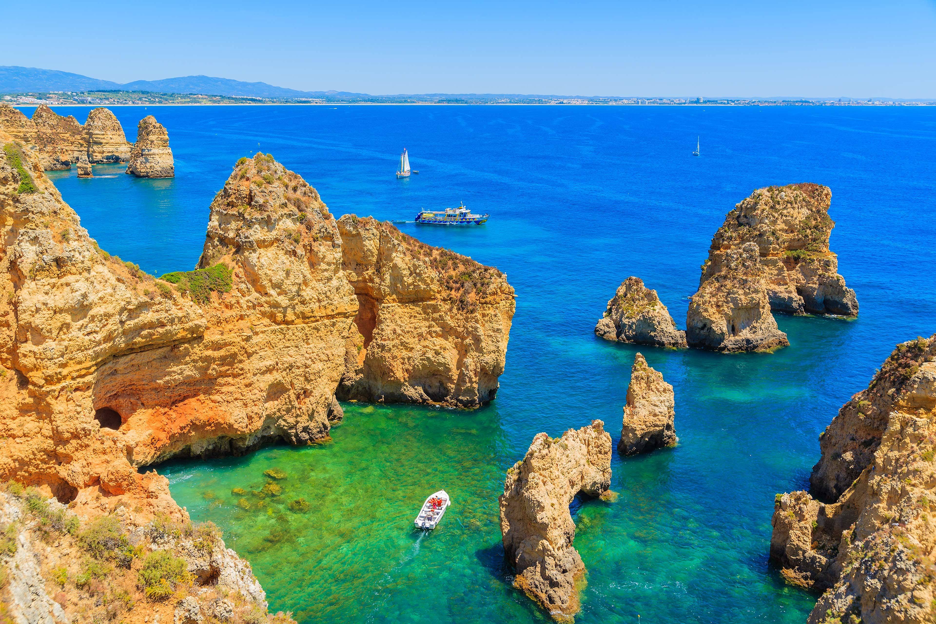 Barco Ponta Da Piedade