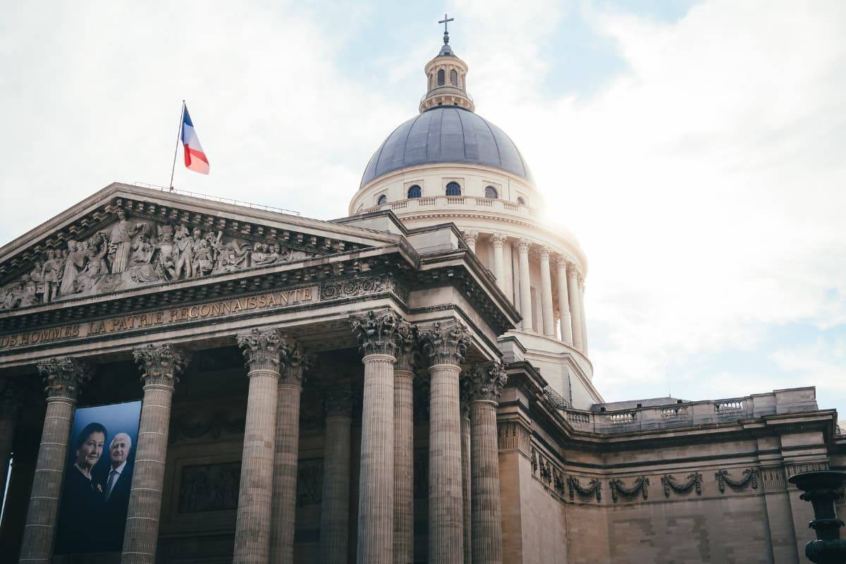 Panteon De Paris Free Tour Barrio Atino