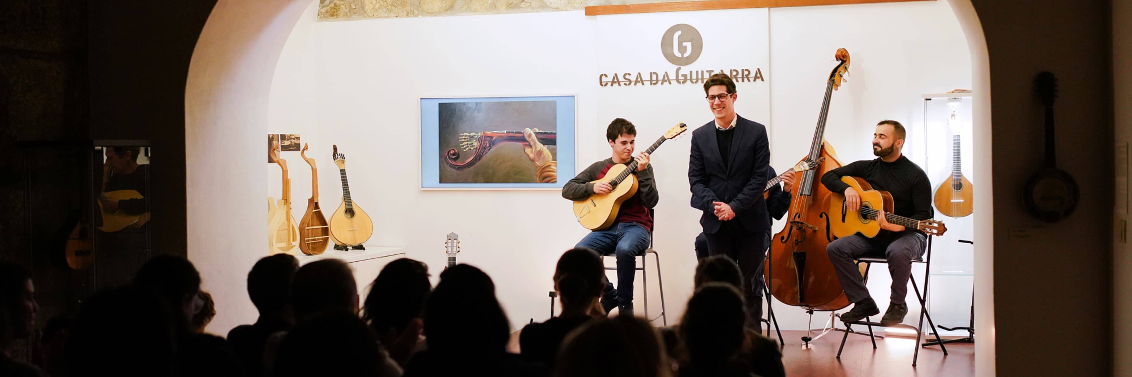 Concierto de Fado en Oporto (Casa da Guitarra - 1 hora)